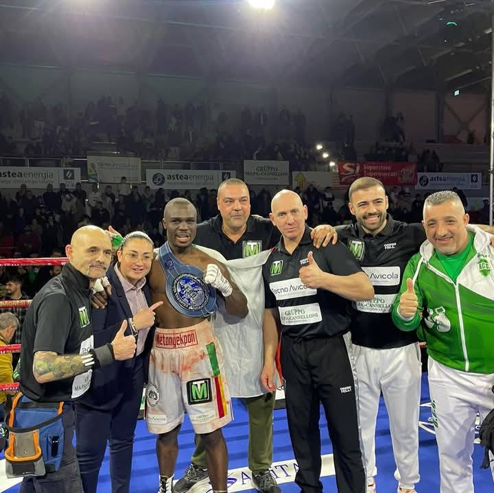 Charly e il Boxing Club Castelfidardo sul trono d'Europa 